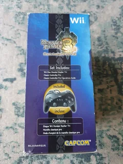 Capcom Monster Hunter 3 Tri Classic Controller Pro Pack Nintendo Wii PAL