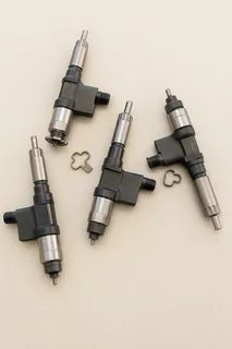 4HK1 Diesel Injectors