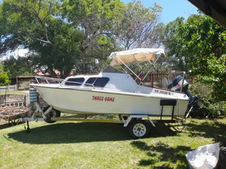 Cabin crouser  with 60 hp yamaha  R40000