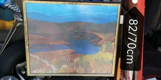 Photo frames including the art