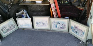 Photo frames including the art