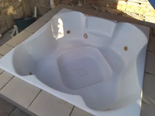 Jacuzzi - Ad posted by Riaan Meyer