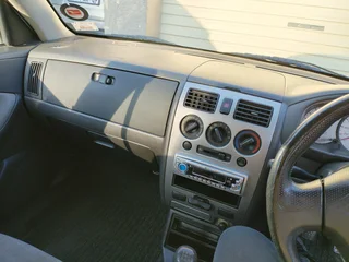 2004 Daihatsu Sirion Hatchback  1.3 16v Twin cam