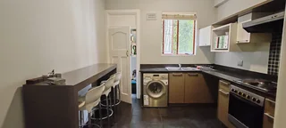 3 Bedroom Flat In Rondebosch, Cape Town