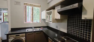 3 Bedroom Flat In Rondebosch, Cape Town