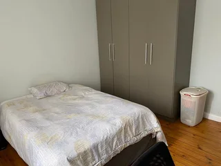 3 Bedroom Flat In Rondebosch, Cape Town