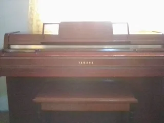 Yamaha spinner Piano