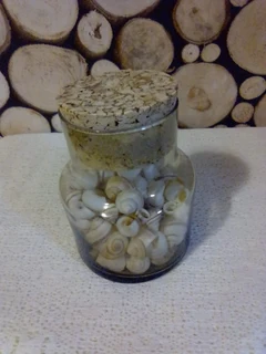 Glass jars/bottles for sale R50 the lot