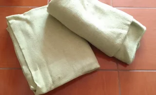 Linen: sheets/ blankets/ duvet inner/pillow cases/curtains