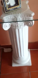 Glass entrance table / foyer table on roman pillars