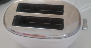 Toaster - Swann brand - secondhand - R200