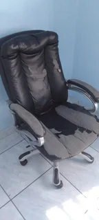 Office Chair - R100