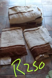 Curtains for sale 6 drops (secondhand) R250 the lot