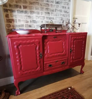 Red Imbuia Server Drinks Cabinet - R2350