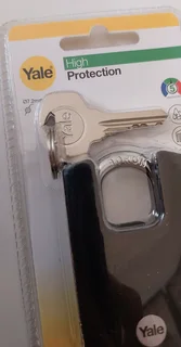 Yale Level 5 Padlock (Sealed/New) R180