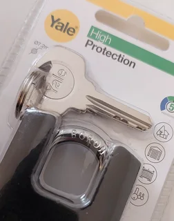 Yale Level 5 Padlock (Sealed/New) R180