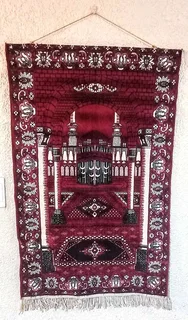 Stunning Vibrant Colours Vintage Wall Hanging Prayer Rug. 1.10 Meter x 67cm