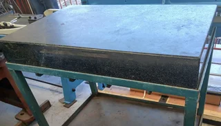 USED GRANITE SURFACE TABLE GRADE 00