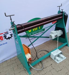 Used 80/1250/2mm Motorised Slip Roll