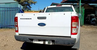 FORD RANGER 2.2 5 SPEED STRIPPING FOR SPARES