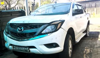 Mazda Bt50 3.2 Manual 4x2 Dub/cab Stripping For Spares