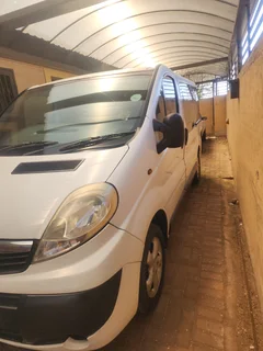 2010 Opel Vivaro MPV/Bus