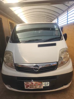 2010 Opel Vivaro MPV/Bus