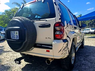 Jeep Cherokee 2003 4x4 2003 3.7lt Old Man edition