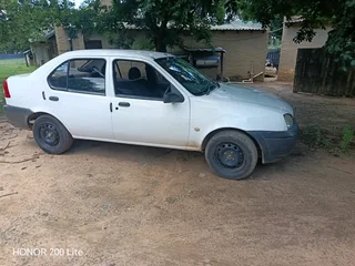 Ford ikon in good condition