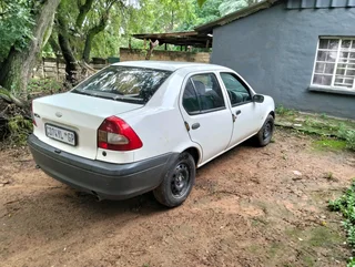 Ford ikon 1.3 in excellent condition