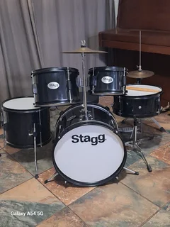 Stagg junior drum kit