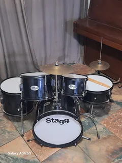 Stagg junior drum kit