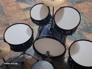 Stagg junior drum kit