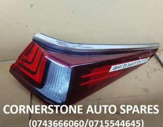 Lexus Es 300h F-sport Right Side Tail Light