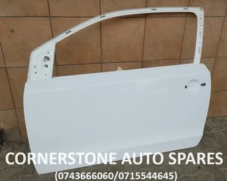 VW UP LEFT FRONT 2 DOOR