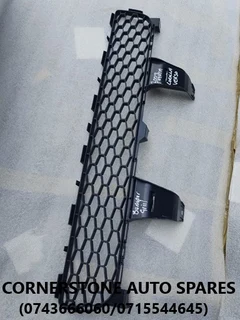 2008 Toyota Corolla Verso Bumper Grill