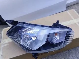 2016/17 DATSUN GO HEAD LIGHT (OLD SHAPE) RIGH HAND SIDE FOR SALE
