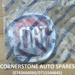 Fiat 500 Grill Badge