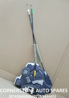 TOYOTA COROLLA XR LEFT FRONT DOOR LOCK