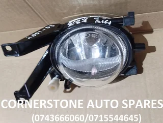 2001-2003 BMW 5 SERIES E39 RIGHT SIDE FOG LAMP &amp; COVER