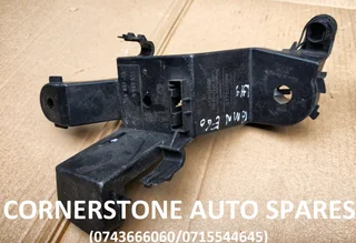 BMW E60 LEFT SIDE TAIL LIGHT HOLDER