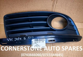 VW JETTA 5 RIGHT SIDE FOG LIGHT GRILL