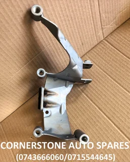AUDI A4 B8/A5/Q5 ENGINE MOUNT BRACKET