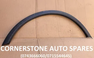 Mahindra Xuv 500 Left Front Wheel Arch Moulding