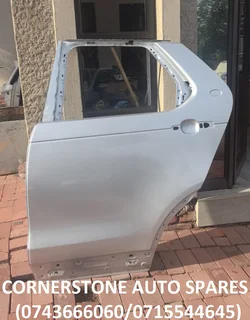 Land Rover Discovery 5 Left Rear Door