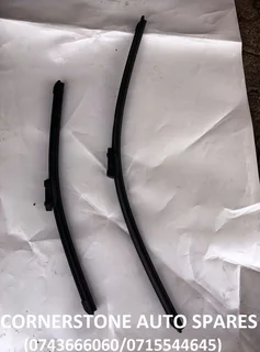 AUDI R8 FRONT  WINDSCREEN WIPER