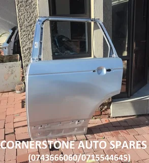 Range Rover Vogue Left Rear Door
