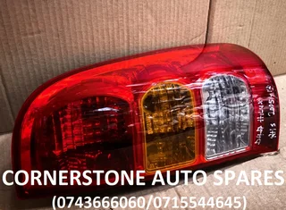 2005-2012 TOYOTA HILUX D4D RIGHT SIDE TAIL LIGHT