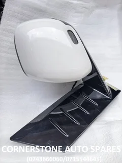 Hyundai Staria Left Side Mirror
