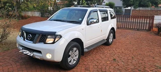 Nissan Pathfinder 2.5dci 2006 manual